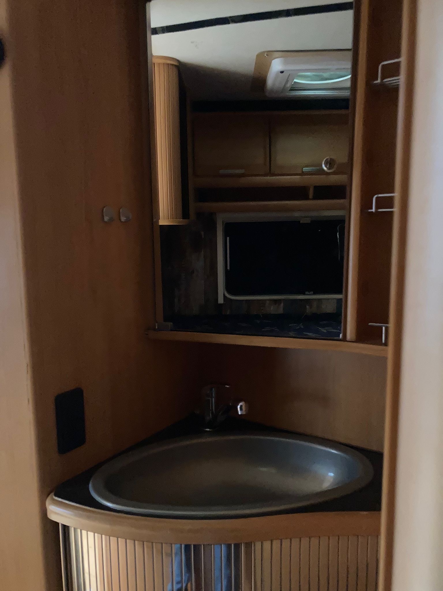 LMC Liberty 6800 TI - Image 14